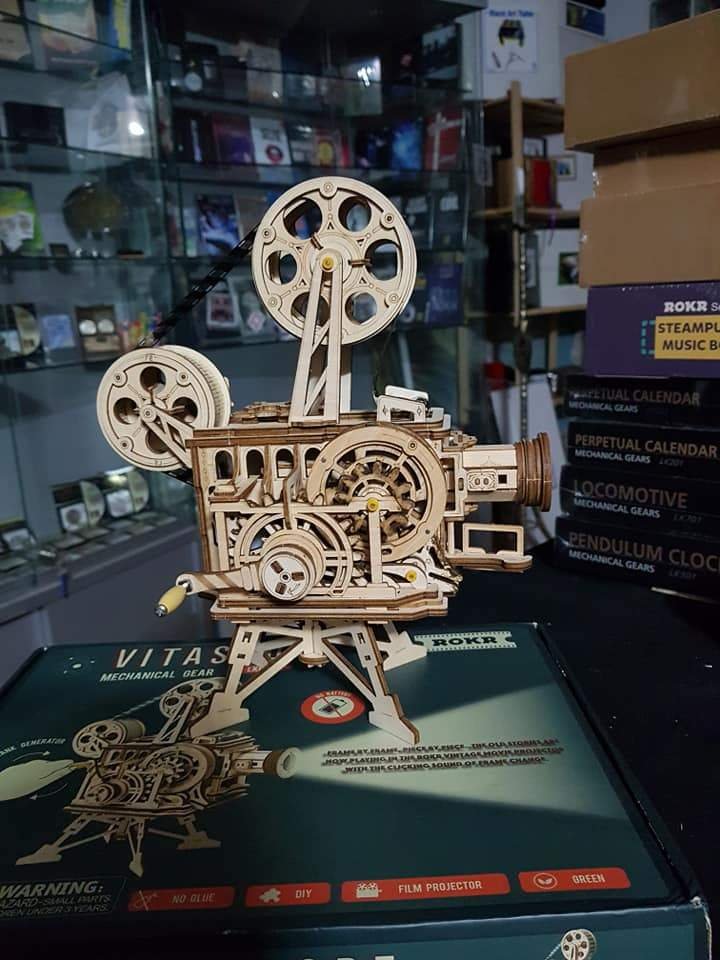 Quebra Cabeça 3D Madeira Projetor Vintage - Loja Lua Feliz